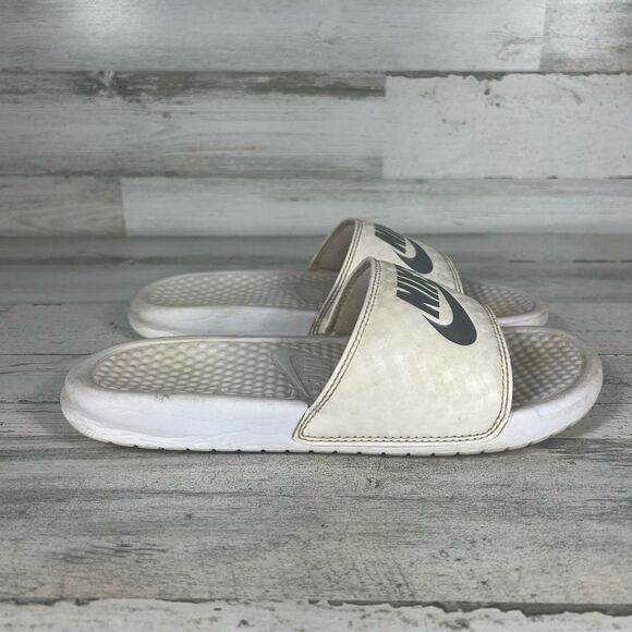 Nike Sandals Womens Slides Victori One White‎ Open Toe Size 8 - Picture 1 of 7